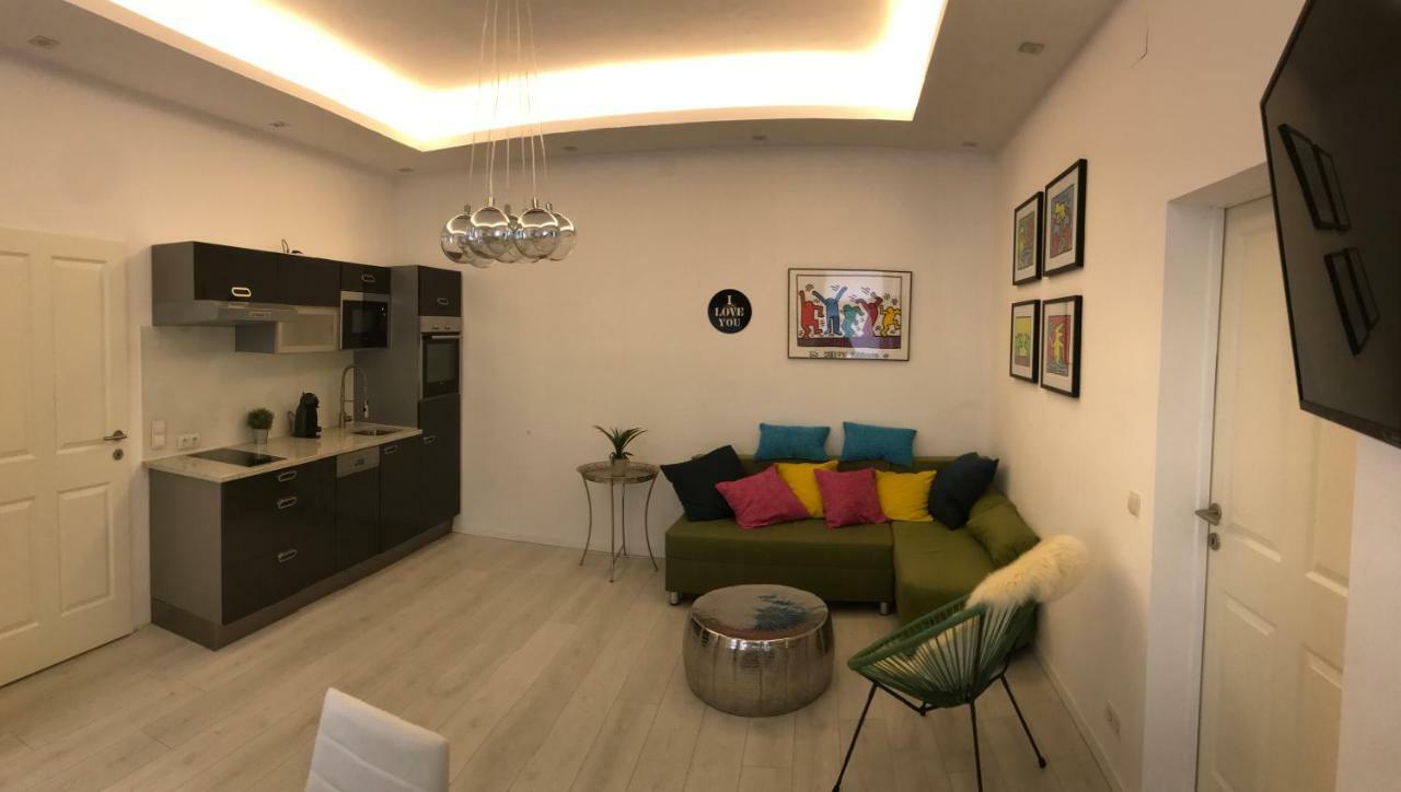 Modern City Apt, Next To Metro Vienna Exterior photo